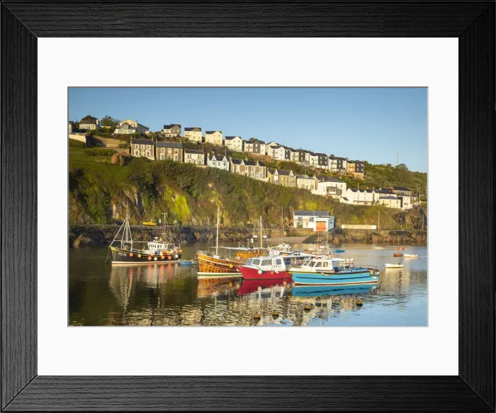 Framed Print : Mevagissey harbour, Cornwall, England, UK Framed Print : Mevagissey harbour, Cornwall, England, UK