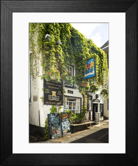Framed Print : The Fountain Inn, Mevagissey harbour, Cornwall, England, UK Framed Print : The Fountain Inn, Mevagissey harbour, Cornwall, England, UK