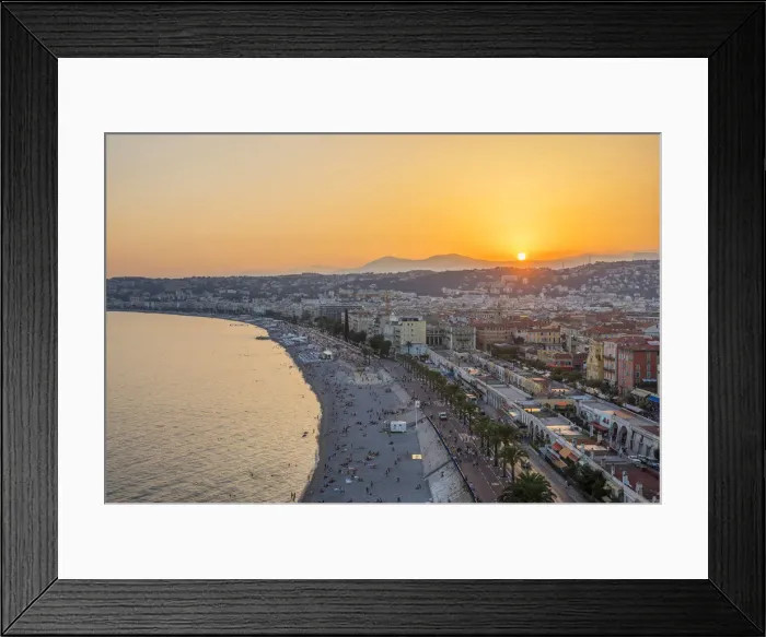 Framed Print : The Promenade des Anglais at sunse, Nice, French Riviera, Provence-Alpes-Cote d Azur Framed Print : The Promenade des Anglais at sunse, Nice, French Riviera, Provence-Alpes-Cote d Azur