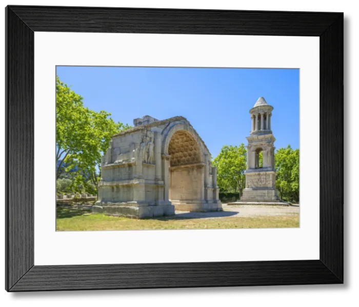 Framed Print : Arch of Triumph and the mausoleum of Jules, ancient Roman site of Glanum, Saint Remy de Provence, Les Alpilles, Bouches du Rhone, Provence Cote d'Azur, France, Europe