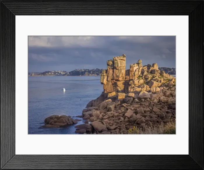 Framed Print : Rocky coast at Phare de Ploumanac`h, Cote de Granit Rose, Cotes-d'Armor, Brittany, France