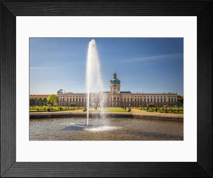 Framed Print : Fontaine in the Palace gardens with Charlottenburg Palace, Berlin, Germany Framed Print : Fontaine in the Palace gardens with Charlottenburg Palace, Berlin, Germany