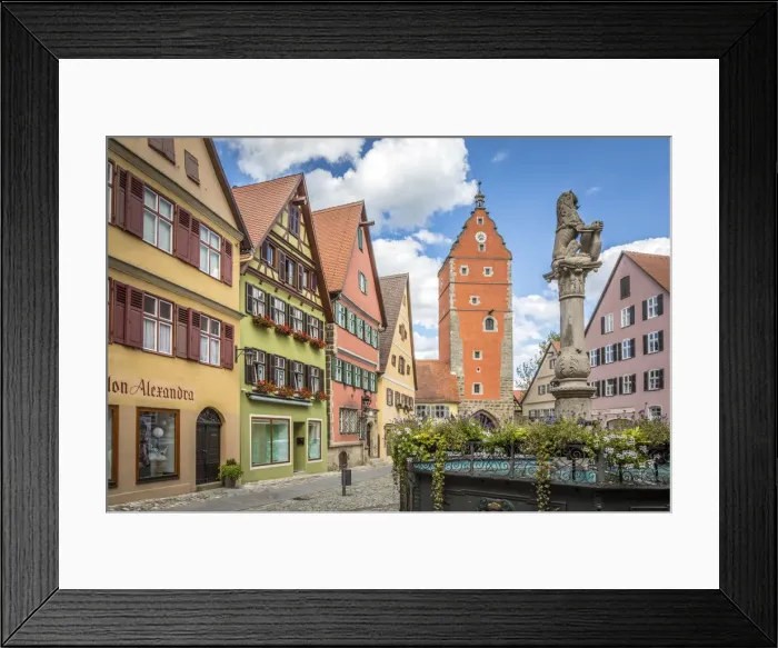 Framed Print : Wornitztor on Altrathausplatz in the old town of Dinkelsbühl, Middle Franconia, Bavaria, Germany Framed Print : Wornitztor on Altrathausplatz in the old town of Dinkelsbühl, Middle Franconia, Bavaria, Germany