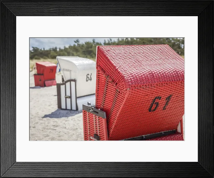 Framed Print : White and red beach chairs in Zingst, Mecklenburg-Western Pomerania, Northern Germany Framed Print : White and red beach chairs in Zingst, Mecklenburg-Western Pomerania, Northern Germany