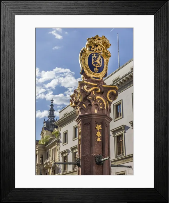 Framed Print : Market fountain on Schlossplatz, Wiesbaden, Hesse, Germany Framed Print : Market fountain on Schlossplatz, Wiesbaden, Hesse, Germany