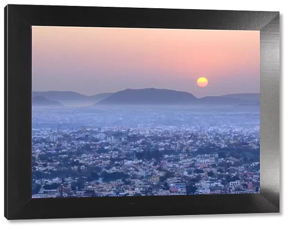 Sunset over Udaipur, Rajasthan, India, Asia