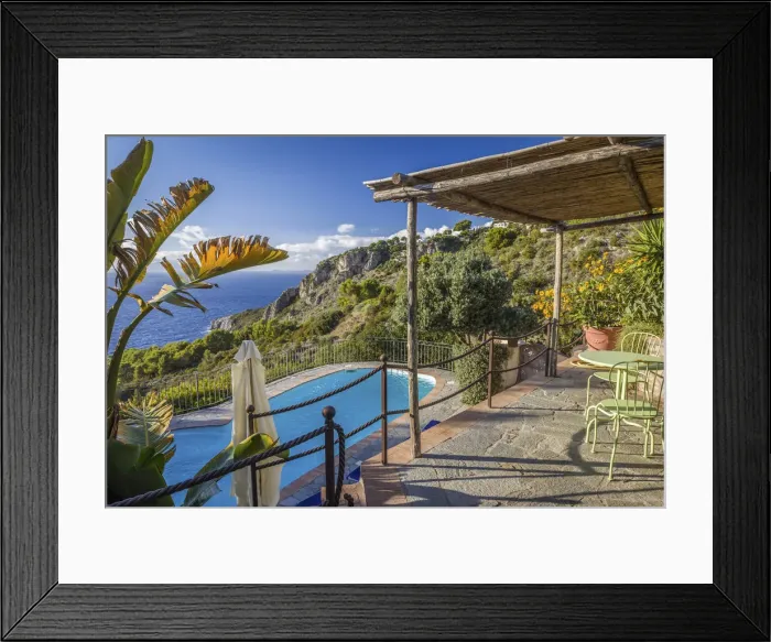 Framed Print : Resting place with a view in Anacapri, Capri, Gulf of Naples, Campania, Italy