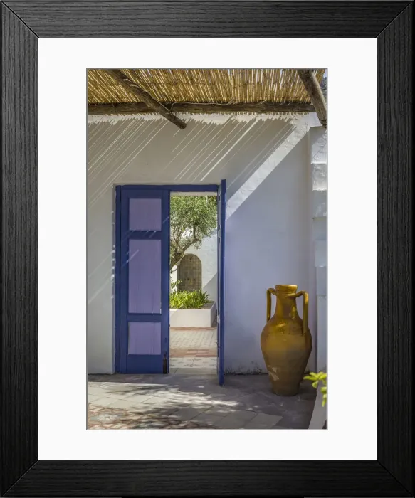 Framed Print : House entrance in Forio with amphora, Capri, Gulf of Naples, Campania, Italy Framed Print : House entrance in Forio with amphora, Capri, Gulf of Naples, Campania, Italy