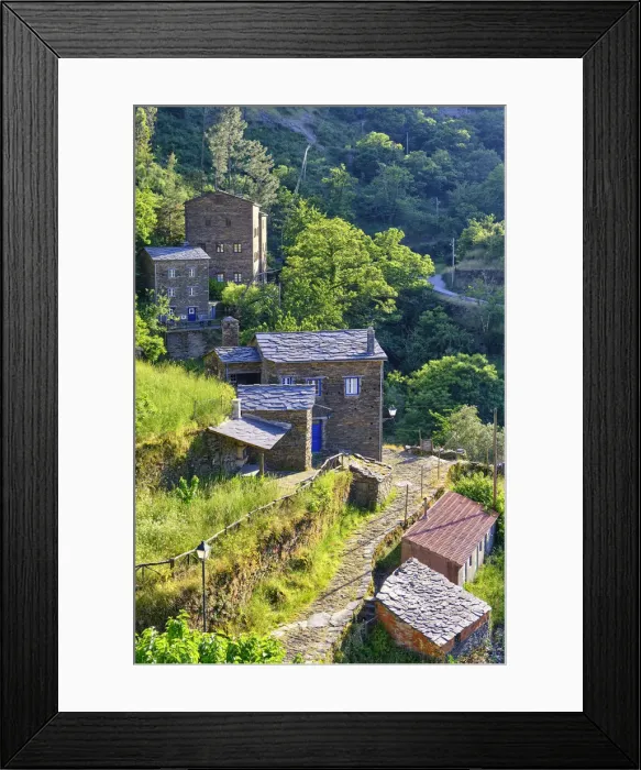 Framed Print : Piodao, a traditional village in the heart of Portugal. All the houses in the village are built with schist Framed Print : Piodao, a traditional village in the heart of Portugal. All the houses in the village are built with schist