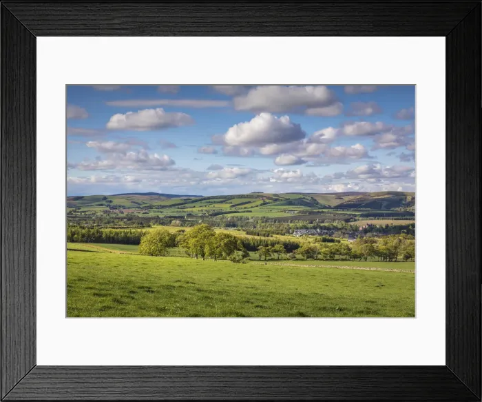 Framed Print : Green hills on the Southern Upland Way by the village of Lauder, Scotish Borders Framed Print : Green hills on the Southern Upland Way by the village of Lauder, Scotish Borders