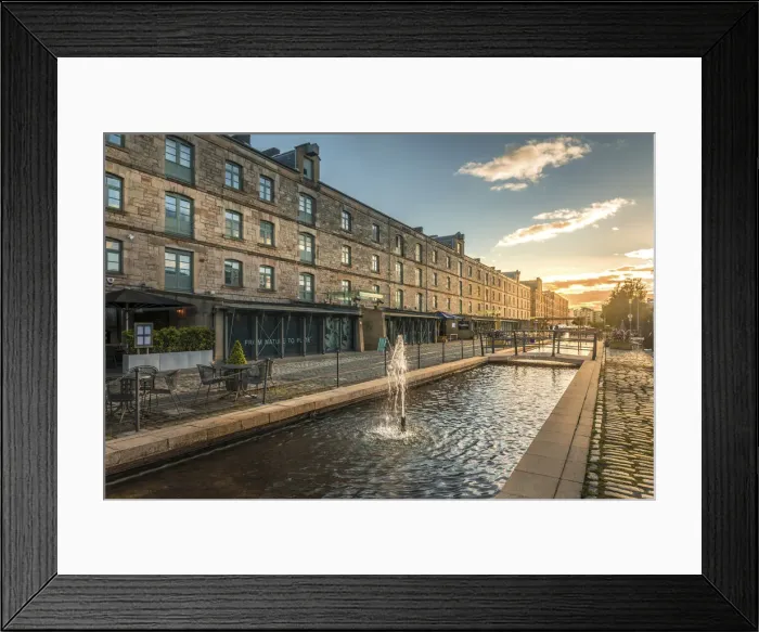 Framed Print : Evening mood on Victoria Quay in Leith, Edinburgh, City of Edinburgh, Scotland Framed Print : Evening mood on Victoria Quay in Leith, Edinburgh, City of Edinburgh, Scotland
