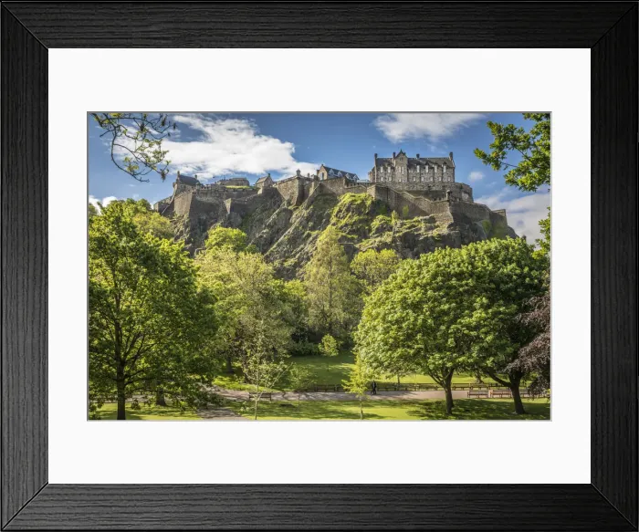 Framed Print : View from Princes Street Gardens to Edinburgh Castle, Edinburgh, City of Edinburgh Framed Print : View from Princes Street Gardens to Edinburgh Castle, Edinburgh, City of Edinburgh