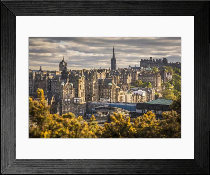 Framed Print : View from Carlton Hill of Edinburgh Old Town, City of Edinburgh, Scotland, Great Britain Framed Print : View from Carlton Hill of Edinburgh Old Town, City of Edinburgh, Scotland, Great Britain
