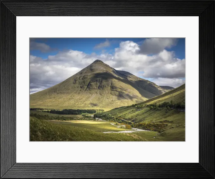 Framed Print : West Highland Way, looking towards Maall Garbh (994 m), Aryll and Bute, Scotland Framed Print : West Highland Way, looking towards Maall Garbh (994 m), Aryll and Bute, Scotland
