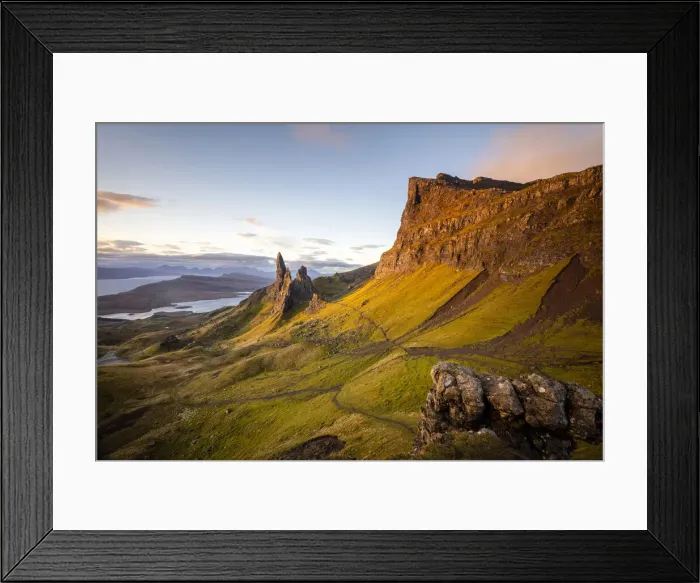 Framed Print : Old Man of Storr, Isle of Skye, Scotland Framed Print : Old Man of Storr, Isle of Skye, Scotland