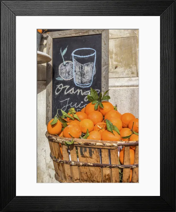 Framed Print : Orange juice stand in Palma de Mallorca, Mallorca, Spain