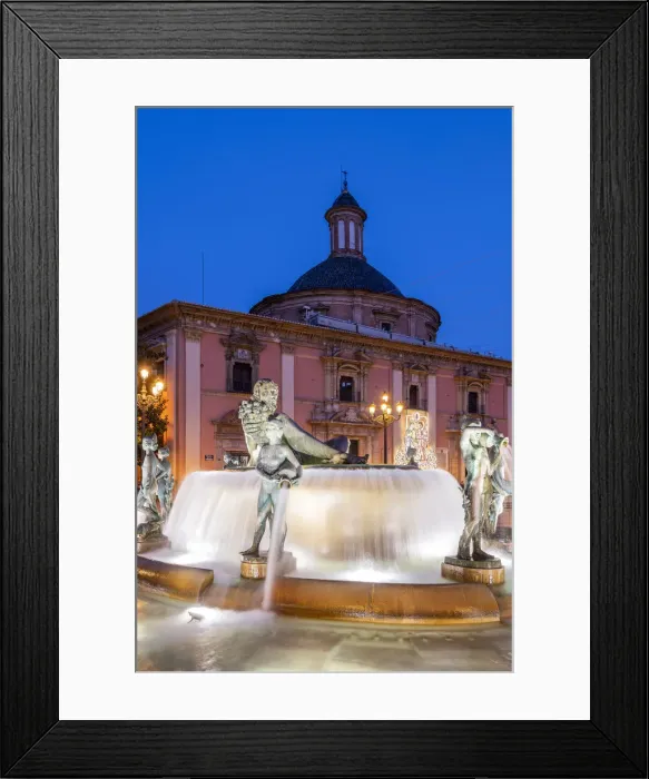 Framed Print : Fountain in Plaza de la Virgen, Valencia, Valencian Community, Spain Framed Print : Fountain in Plaza de la Virgen, Valencia, Valencian Community, Spain