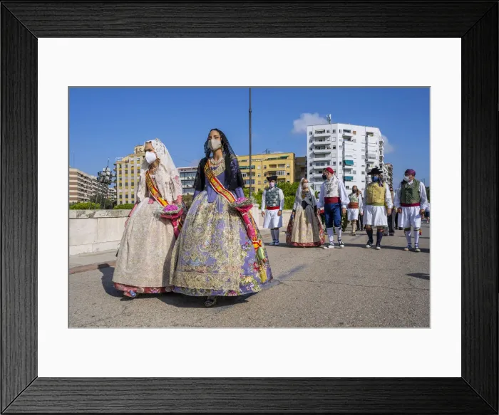 Framed Print : Falleras women wearing traditional dress and surgical mask in a parade during the 2021 Framed Print : Falleras women wearing traditional dress and surgical mask in a parade during the 2021
