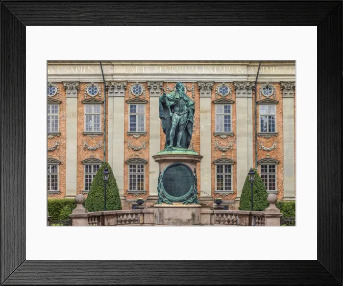 Framed Print : Gustav Erich statue in front of the Riddarhuset in Stockholm, Sweden Framed Print : Gustav Erich statue in front of the Riddarhuset in Stockholm, Sweden