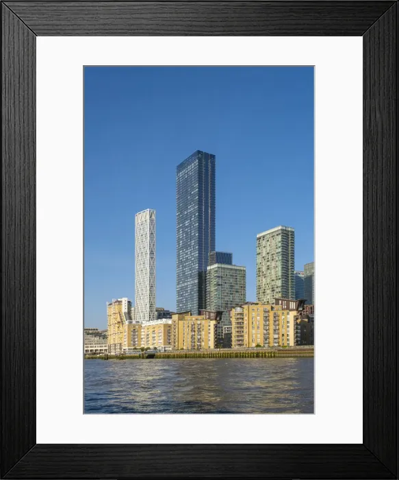 Framed Print : Canary Wharf, Docklands, River Thames, London, England, UK Framed Print : Canary Wharf, Docklands, River Thames, London, England, UK