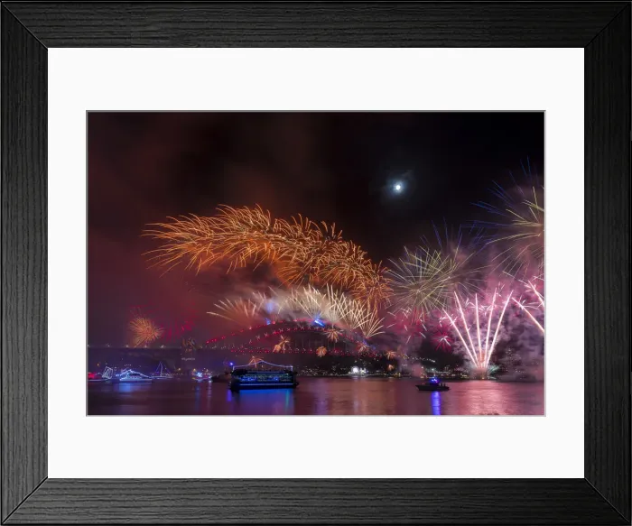 Framed Print : Fireworks over Sydney Harbour Bridge on New Years Eve, Sydney, New South Wales Framed Print : Fireworks over Sydney Harbour Bridge on New Years Eve, Sydney, New South Wales