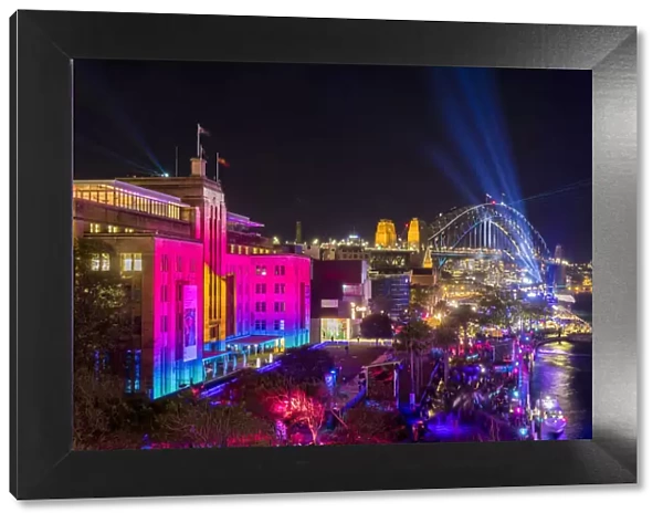 Museum of Contempory Art and Sydney Harbour Bridge illumiated with projections
