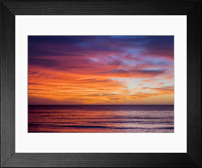 Framed Print : Bondi Beach at dawn, Sydney, New South Wales, Australia Framed Print : Bondi Beach at dawn, Sydney, New South Wales, Australia