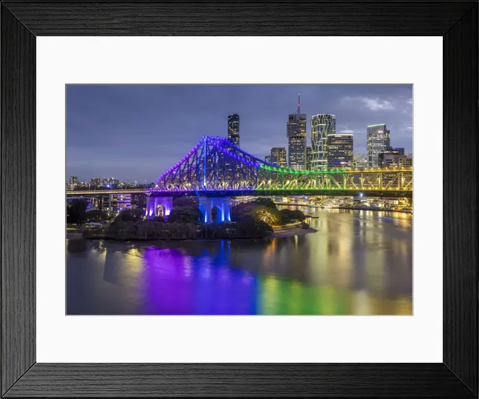 Framed Print : City skyline, Brisbane River and Story Bridge at dusk, Brisbane, Queensland, Australia Framed Print : City skyline, Brisbane River and Story Bridge at dusk, Brisbane, Queensland, Australia