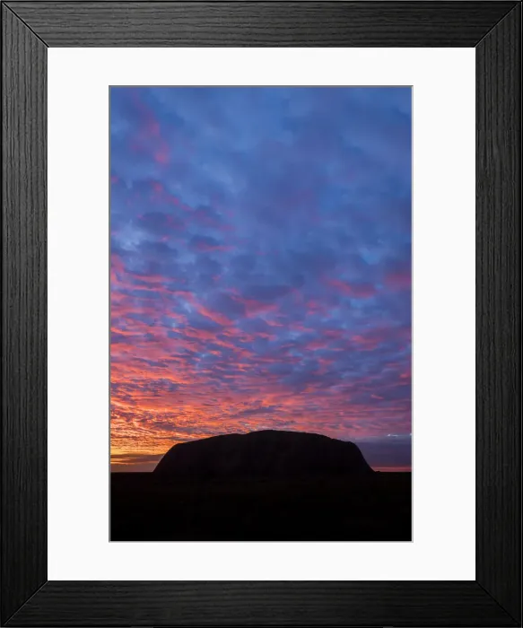 Framed Print : Uluru (Ayers Rock) silhouetted at sunrise, Uluru Kata Tjuta National Park Framed Print : Uluru (Ayers Rock) silhouetted at sunrise, Uluru Kata Tjuta National Park