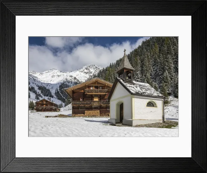Framed Print : Chapel on the Alp Unterstalleralm, Innervillgraten, Villgraten valley, East Tyrol Framed Print : Chapel on the Alp Unterstalleralm, Innervillgraten, Villgraten valley, East Tyrol