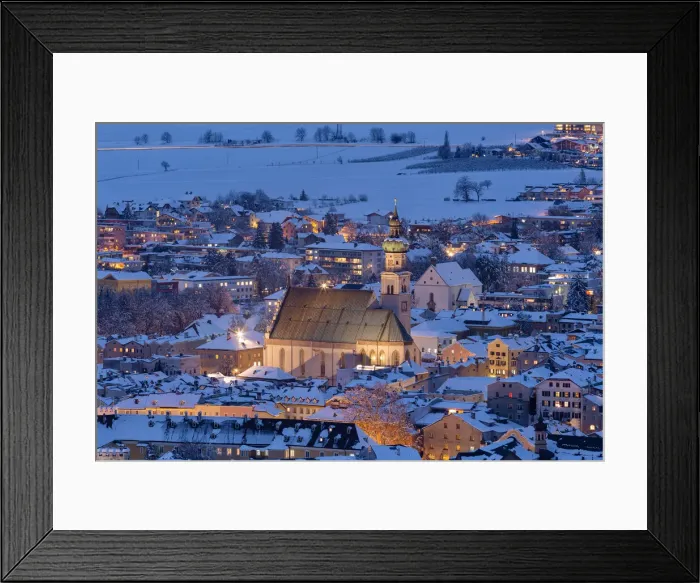 Framed Print : The historical center of Hall in Tirol on a snowy winter evening, Hall-Wattens region Framed Print : The historical center of Hall in Tirol on a snowy winter evening, Hall-Wattens region