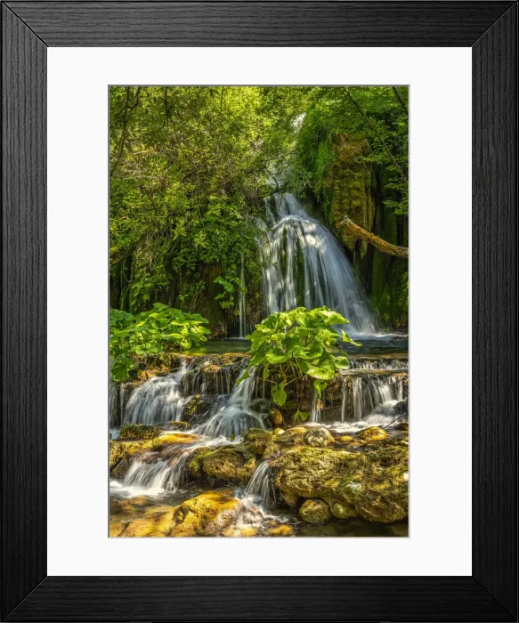 Framed Print : At the Volturno waterfalls the waters flow rapidly among the stones forming jumps Framed Print : At the Volturno waterfalls the waters flow rapidly among the stones forming jumps
