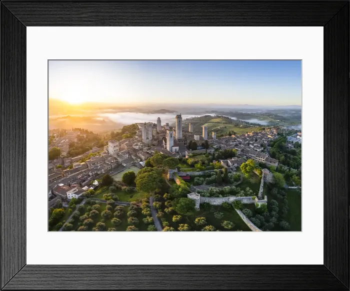 Framed Print : San Gimignano at sunrise. Siena province, Tuscany, Italy