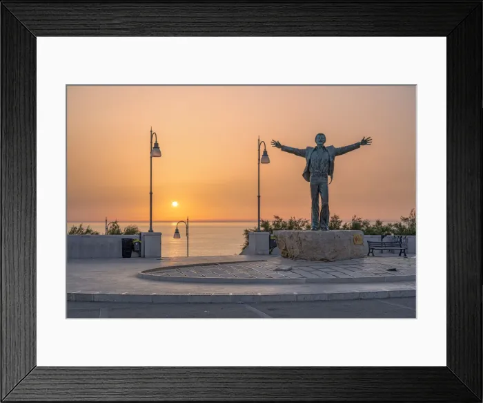 Framed Print : Polignano a Mare, bari, Apulia, Italy. Statue of Domenico Modugno at sunrise Framed Print : Polignano a Mare, bari, Apulia, Italy. Statue of Domenico Modugno at sunrise