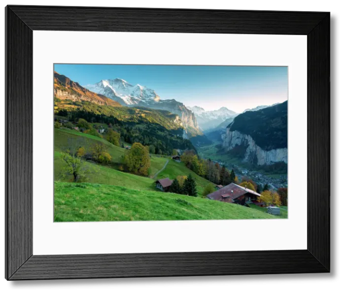 Framed Print : Wengen and Lauterbrunnen valley. Wengen, Berner Oberland, Switzerland Framed Print : Wengen and Lauterbrunnen valley. Wengen, Berner Oberland, Switzerland