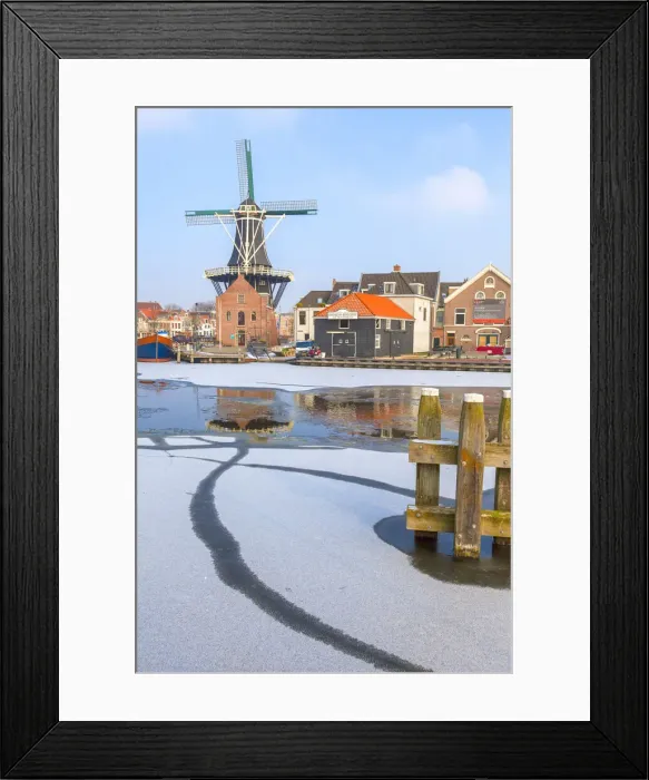 Framed Print : Windmill De Adriaan reflected in the canal of the Spaarne river, Haarlem, North Holland Framed Print : Windmill De Adriaan reflected in the canal of the Spaarne river, Haarlem, North Holland