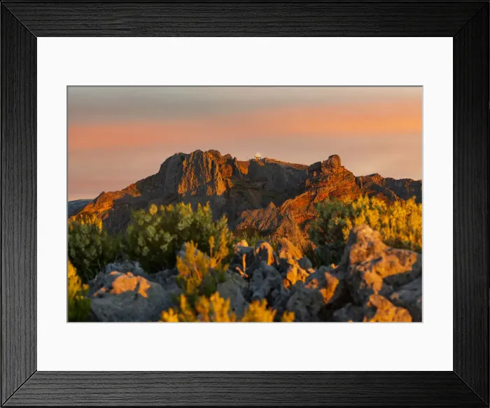 Framed Print : Sunset over the red rocks of Pico do Arieiro mountain, Madeira island, Portugal Framed Print : Sunset over the red rocks of Pico do Arieiro mountain, Madeira island, Portugal