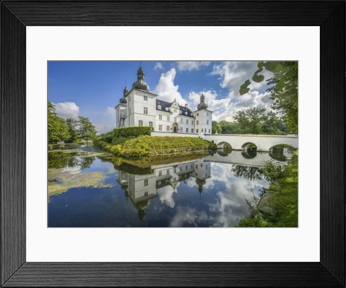 Framed Print : Engelsholm Castle, Bredsten Sogn, Vejle, Denmark Framed Print : Engelsholm Castle, Bredsten Sogn, Vejle, Denmark