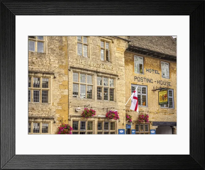 Framed Print : Historic hotel in Stow-on-the-Wold, Cotswolds, Gloucestershire, England Framed Print : Historic hotel in Stow-on-the-Wold, Cotswolds, Gloucestershire, England