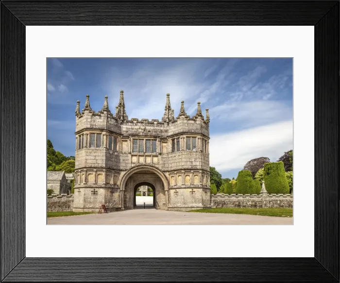Framed Print : Lanhydrock House at Bodmin, Cornwall, England Framed Print : Lanhydrock House at Bodmin, Cornwall, England
