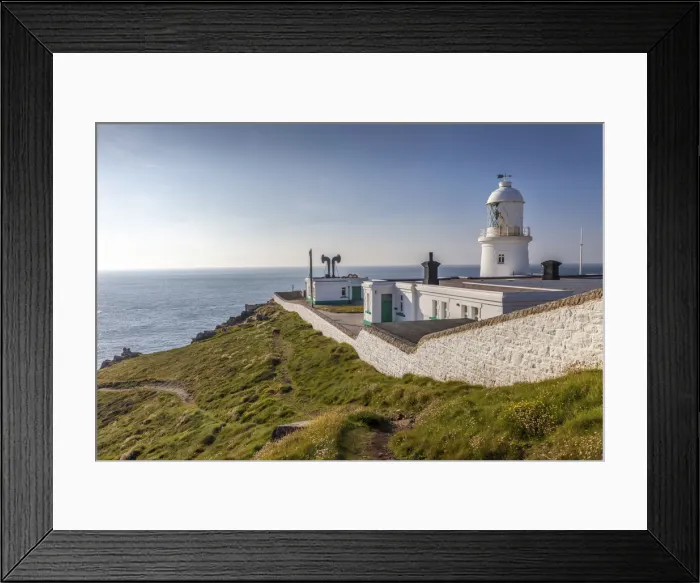 Framed Print : Pendeen Lighthouse, Penwith Peninsula, Cornwall, England Framed Print : Pendeen Lighthouse, Penwith Peninsula, Cornwall, England