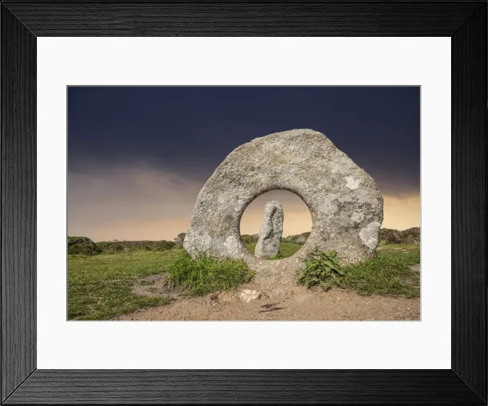 Framed Print : 4000 year old megalithic formation Men-an-Tol, Penwith Peninsula, Cornwall, England Framed Print : 4000 year old megalithic formation Men-an-Tol, Penwith Peninsula, Cornwall, England