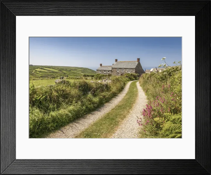 Framed Print : Farmhouse on the coast at Zennor, Penwith Peninsula, Cornwall, England