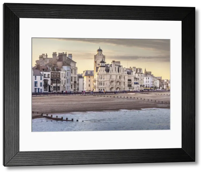 Framed Print : Eastbourne seafront, East Sussex, England Framed Print : Eastbourne seafront, East Sussex, England