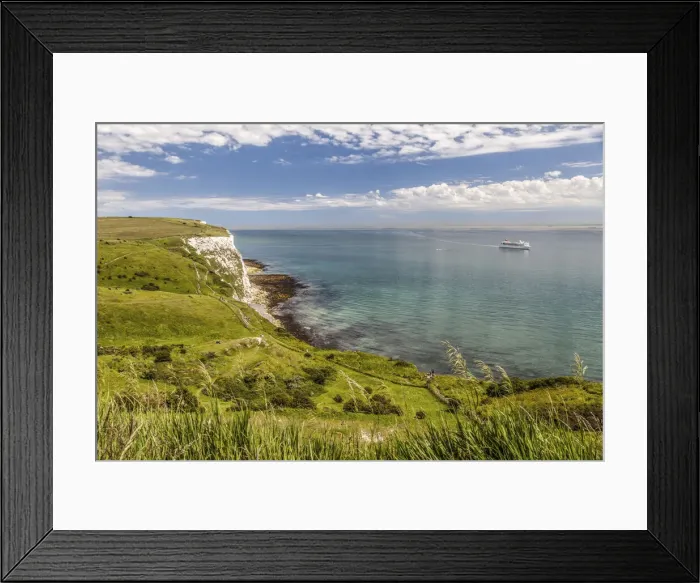 Framed Print : White Cliffs of Dover, Kent, England Framed Print : White Cliffs of Dover, Kent, England