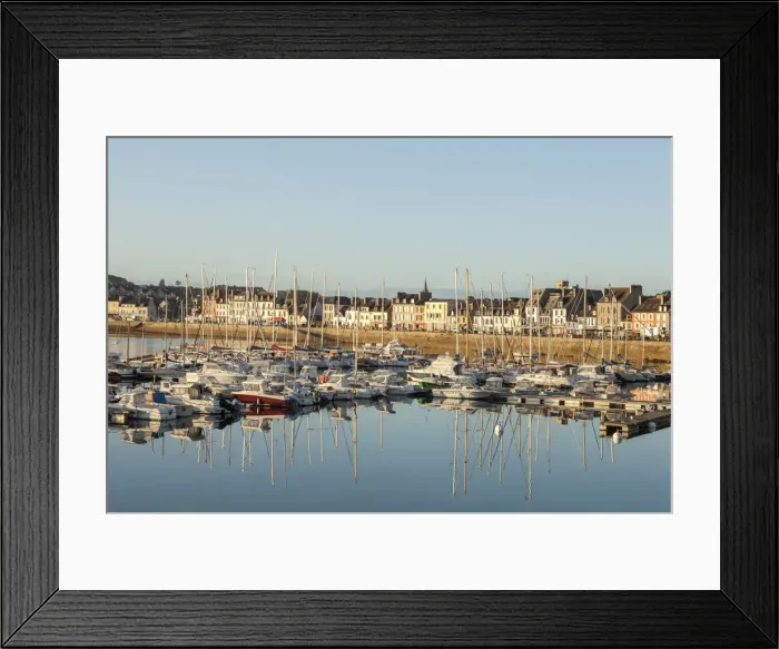 Framed Print : Camaret sur Mer harbour in Crozon peninsula, Brittany, France Framed Print : Camaret sur Mer harbour in Crozon peninsula, Brittany, France