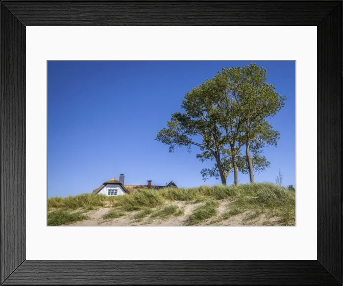 Framed Print : Beach and dyke house in Ahrenshoop, Mecklenburg-Western Pomerania, Northern Germany Framed Print : Beach and dyke house in Ahrenshoop, Mecklenburg-Western Pomerania, Northern Germany
