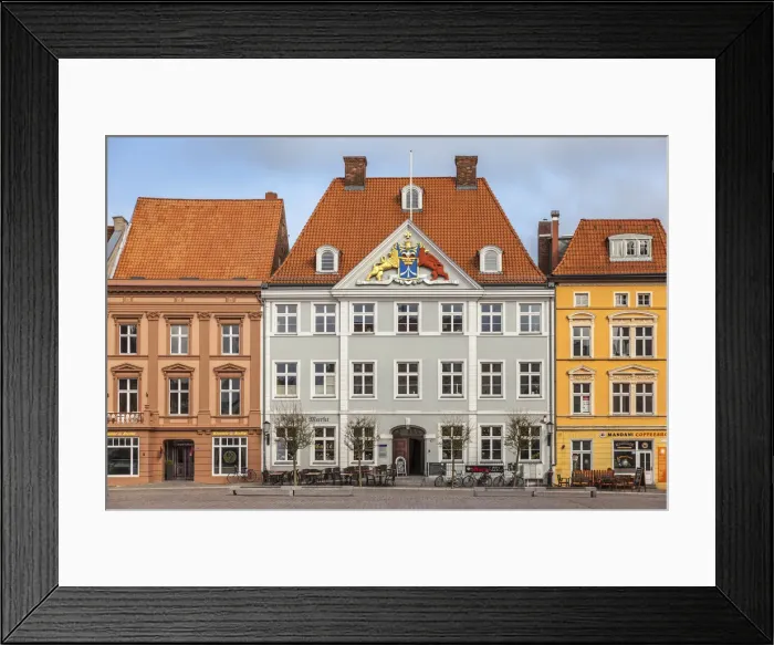 Framed Print : Hanseatic houses on the market in Stralsund on Ruegen, Mecklenburg-Western Pomerania, Northern Germany, Germany Framed Print : Hanseatic houses on the market in Stralsund on Ruegen, Mecklenburg-Western Pomerania, Northern Germany, Germany
