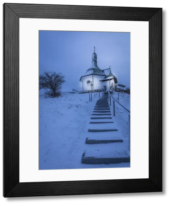 Framed Print : Staircase to the chapel on the Kapellenberg in Bad Bayersoien, Upper Bavaria, Bavaria Framed Print : Staircase to the chapel on the Kapellenberg in Bad Bayersoien, Upper Bavaria, Bavaria