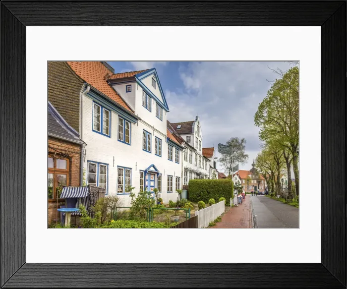 Framed Print : Old houses at the port of Toenning, North Friesland, Schleswig-Holstein Framed Print : Old houses at the port of Toenning, North Friesland, Schleswig-Holstein